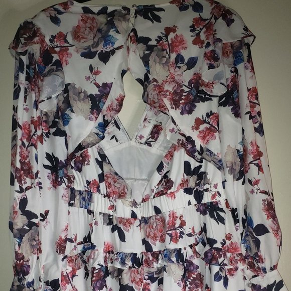 Floral Maxi Dress - Picture 3 of 5